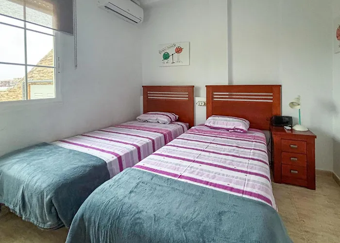 Amazing In With Wifi Feriehus Torrevieja